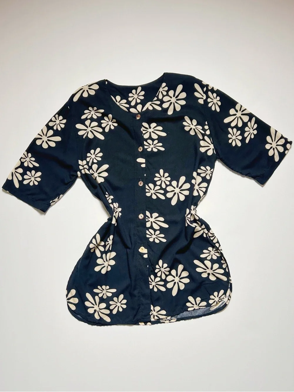 Vintage 80’s Loky Daisy Tunic/top  Size xs/s